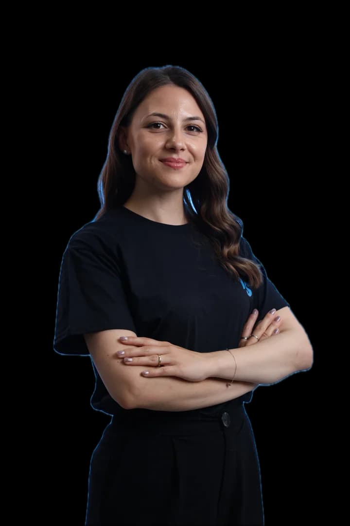 Alexia Bazzoli — Social Media Manager